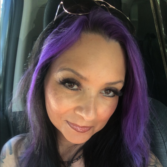 Meet your Posher, Anita - Picture 1 of 1